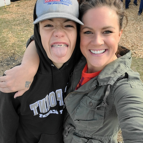 Welcome to Gypsy Queen Styling Collective👸 - Picture 3 of 4